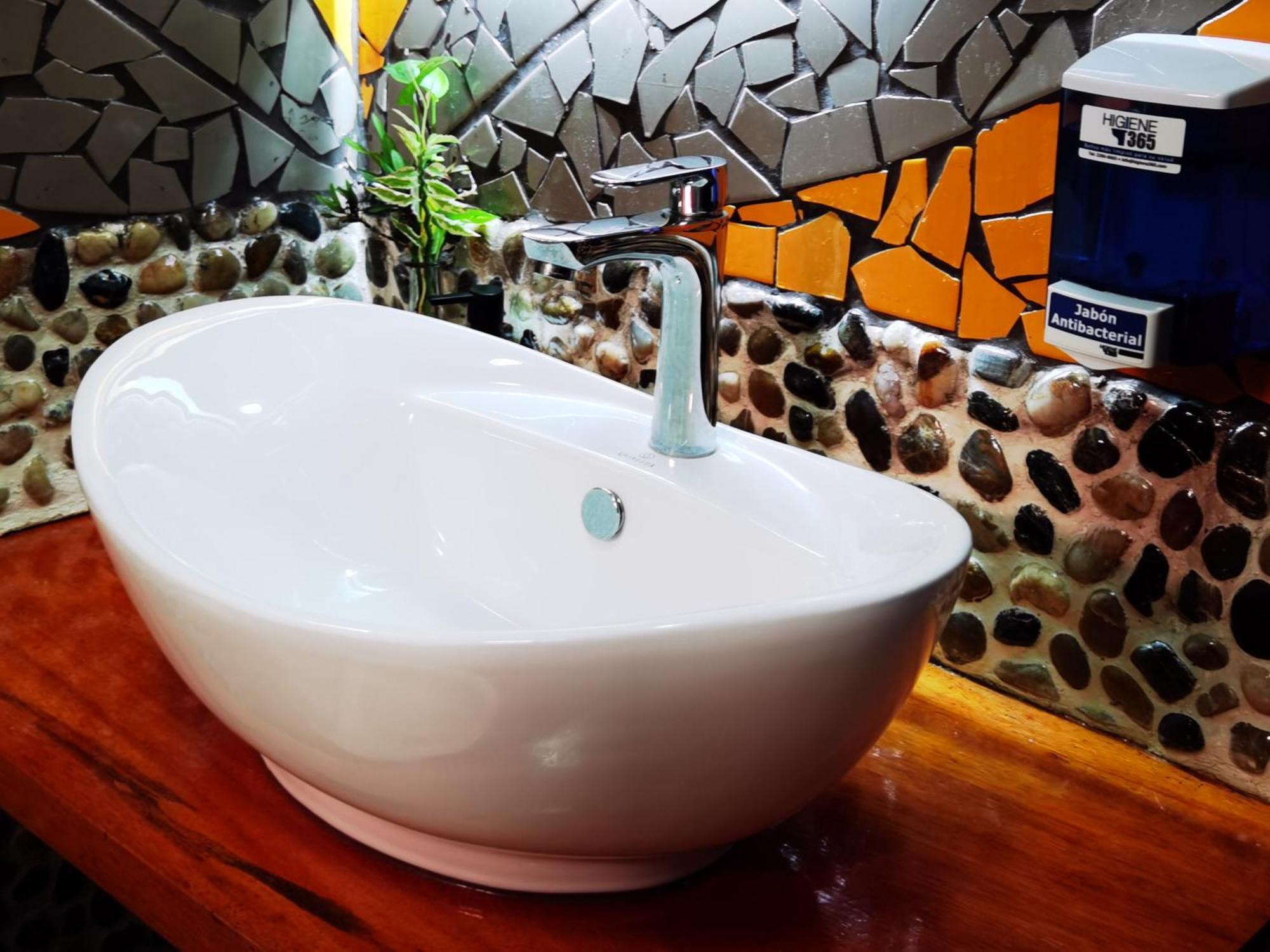Sunrise House Bed and Breakfast Quepos Buitenkant foto