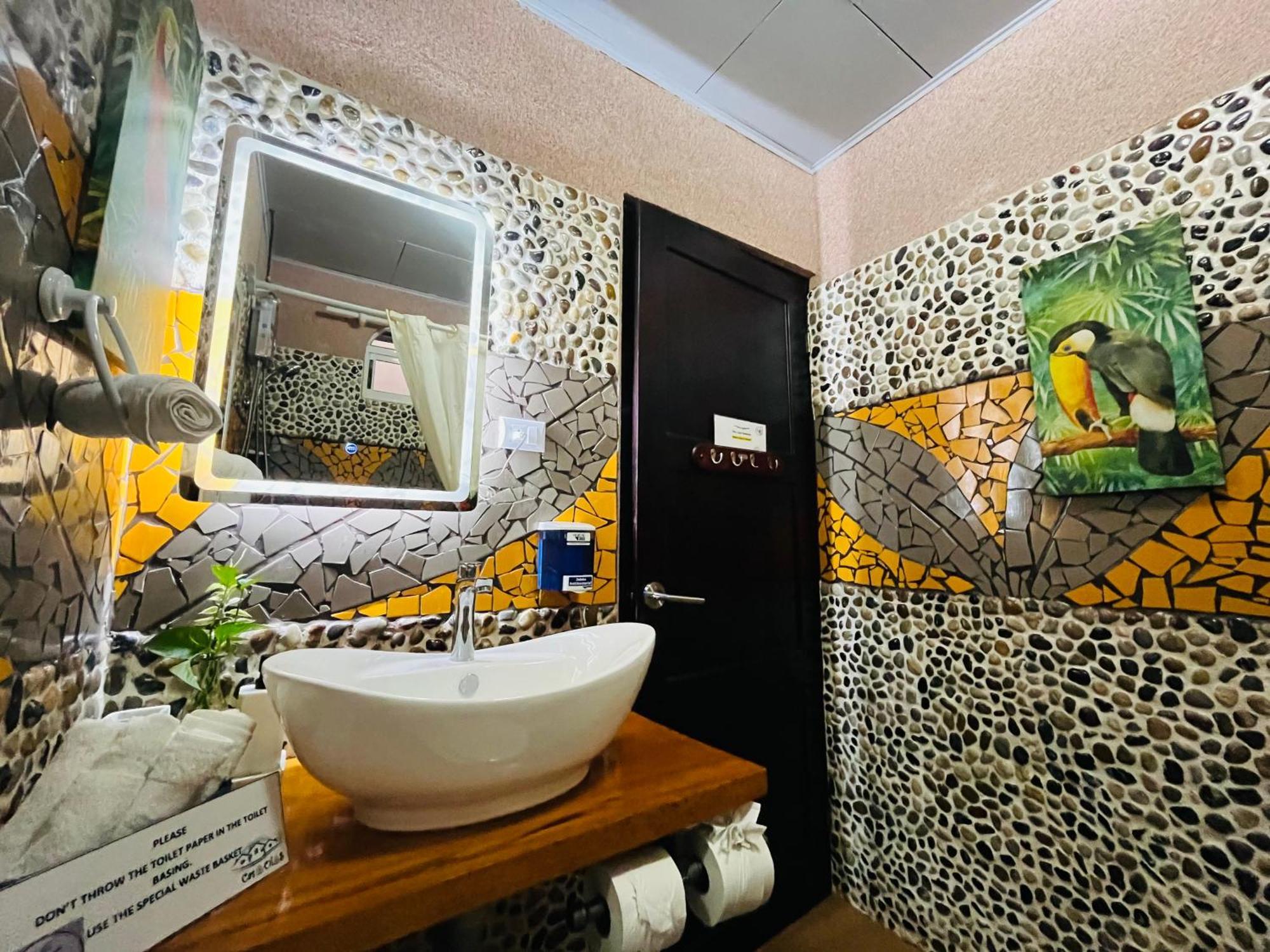 Sunrise House Bed and Breakfast Quepos Buitenkant foto