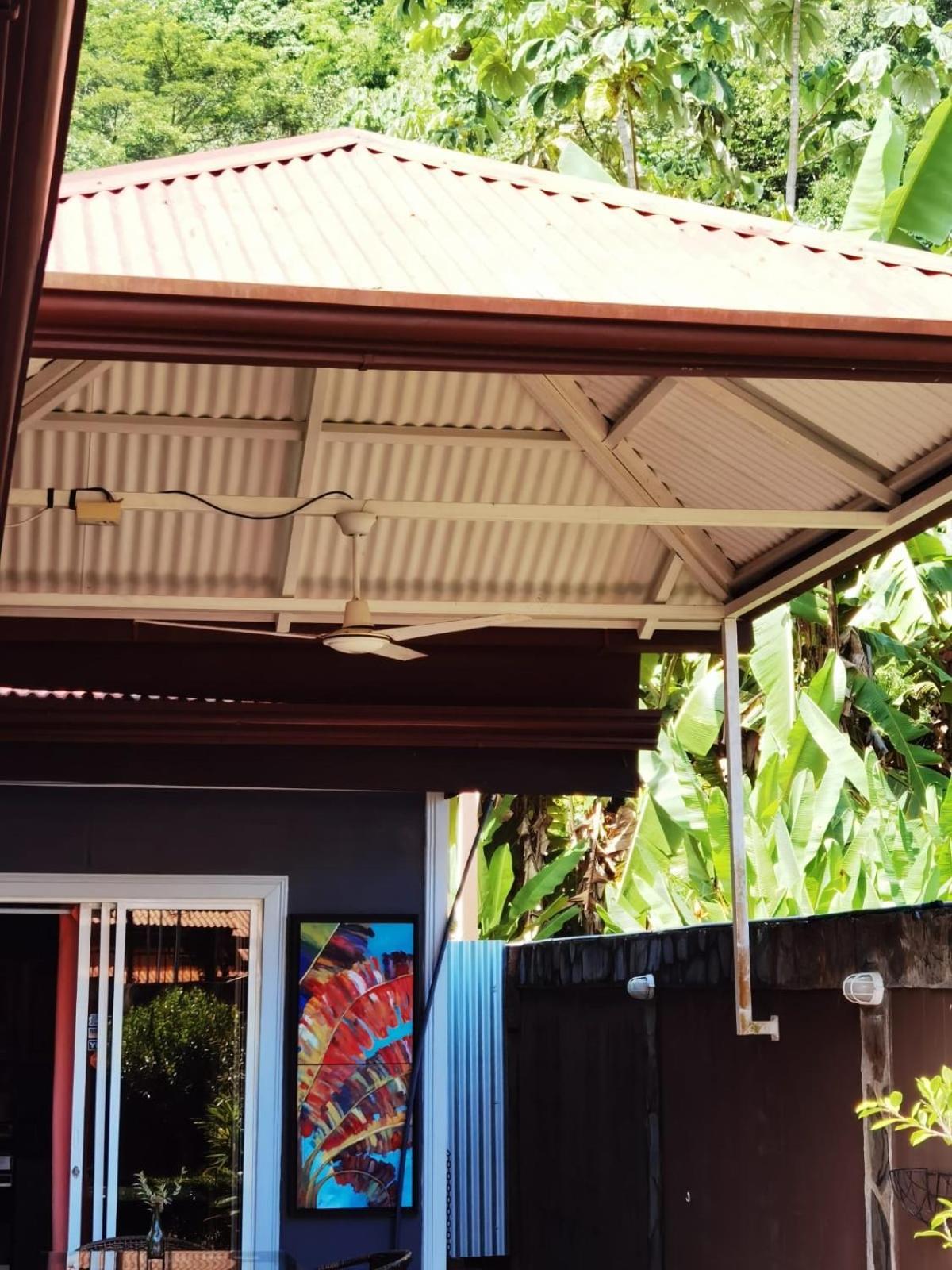 Sunrise House Bed and Breakfast Quepos Buitenkant foto